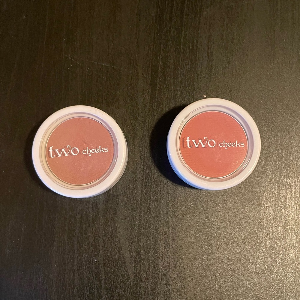 Two Cheeks blush bundle